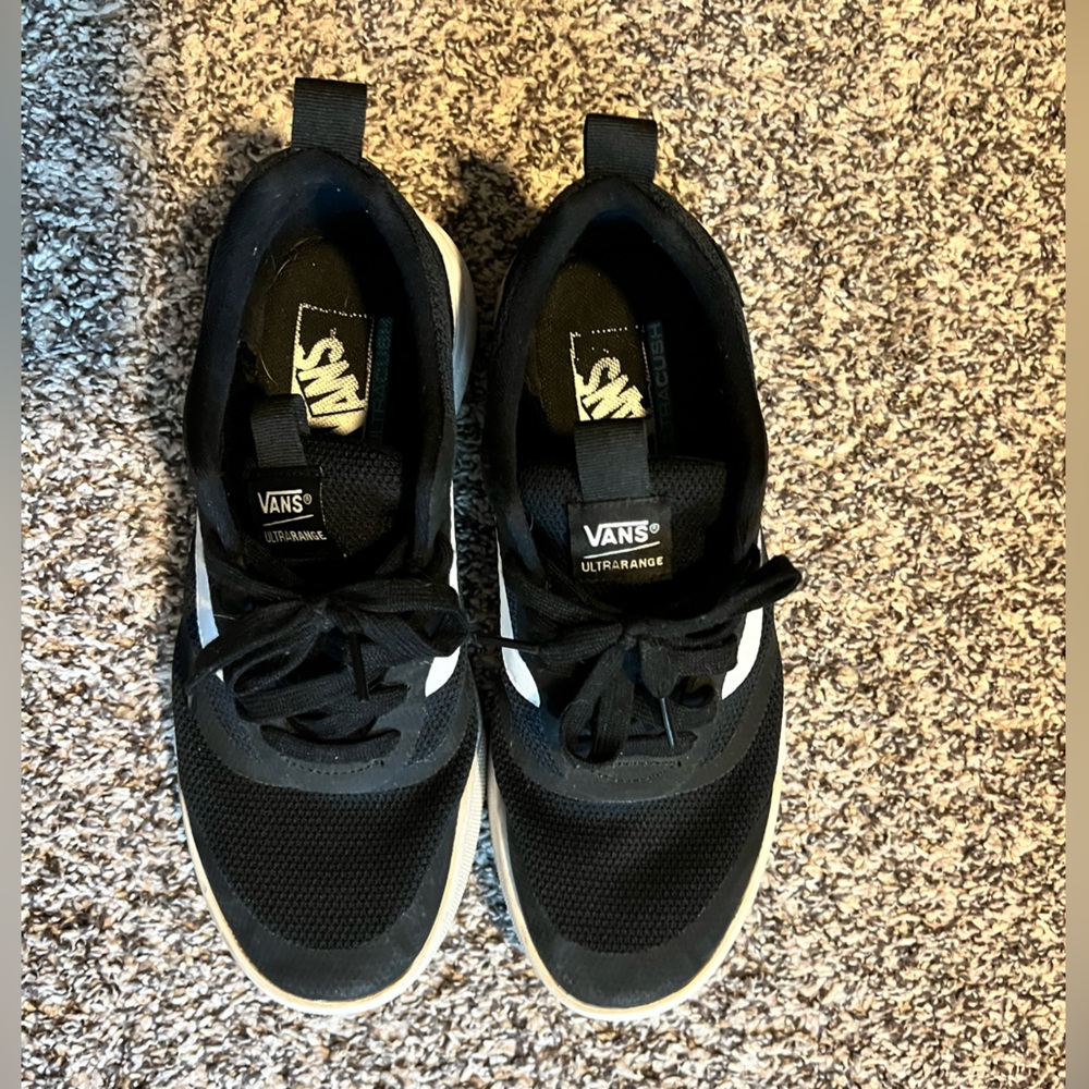 Vans Black Ultra Range W/M Size 9.5/8